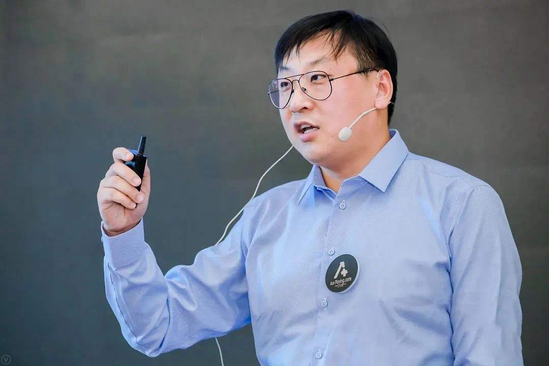 中手遊肖健與王牌遊戲劉智君出席全球遊戲產業峰會 中手遊肖健與王牌遊戲劉智君出席全球遊戲產業峰會