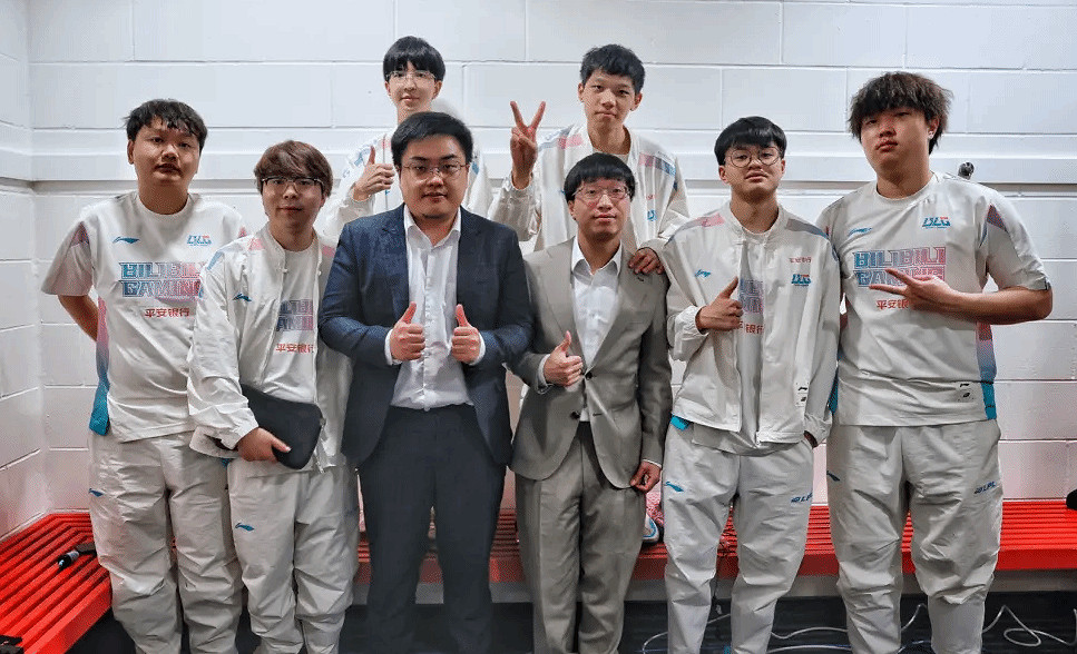 B站官微發文感謝支援BLG!全勤粉絲將獲贈一年大會員 B站官微發文感謝支援BLG!全勤粉絲將獲贈一年大會員