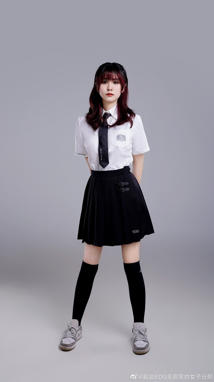 中國戰隊EDG成立《不屈不撓契約》女子隊伍 美女選手介紹