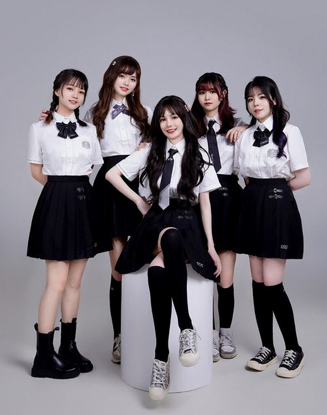 中國戰隊EDG成立《不屈不撓契約》女子隊伍 美女選手介紹