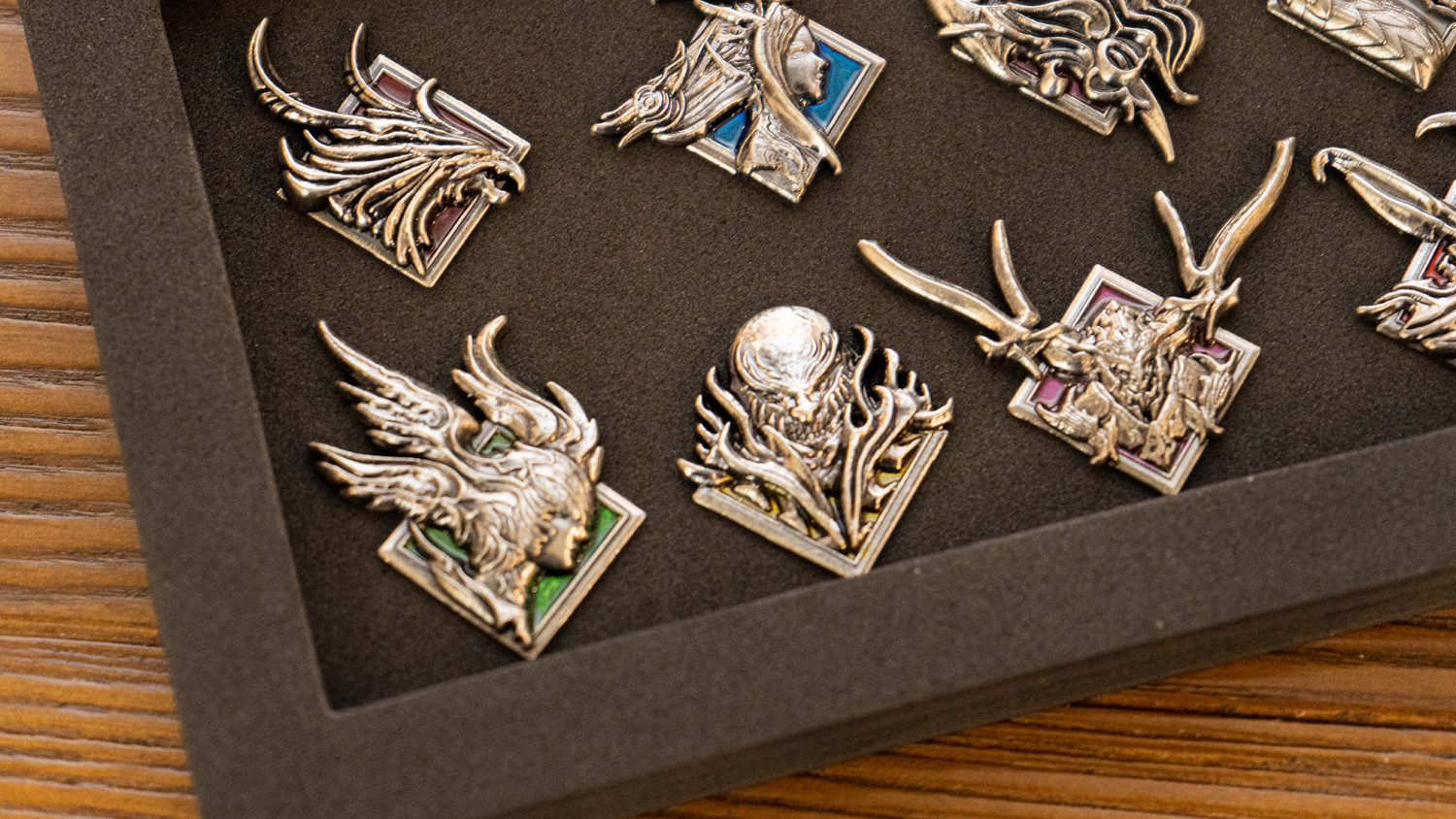 《最終幻想16》限量典藏版開箱 鳳凰大戰伊芙利特！