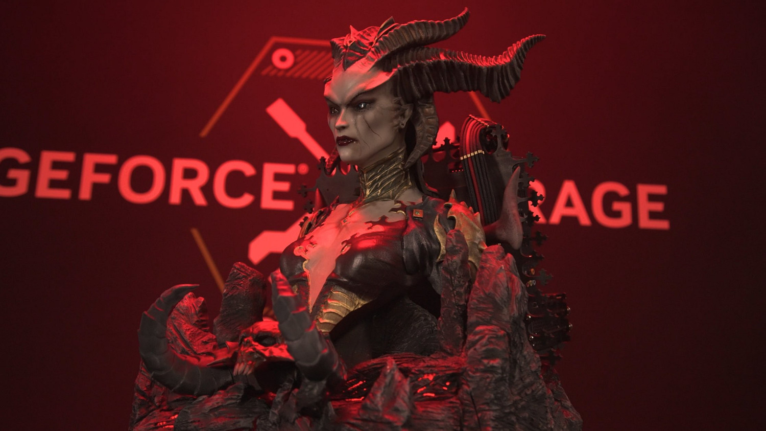 《暗黑4》官方曬4080顯卡 含莉莉絲雕塑裝飾好酷炫! 《暗黑4》官方曬4080顯卡 含莉莉絲雕塑裝飾好酷炫!