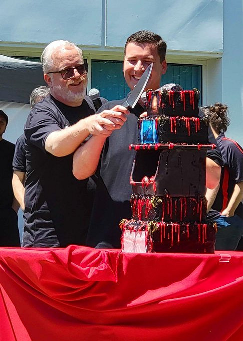 慶祝《暗黑4》大成功!暴雪內部開Party暴雪總裁超開心 慶祝《暗黑4》大成功!暴雪內部開Party暴雪總裁超開心