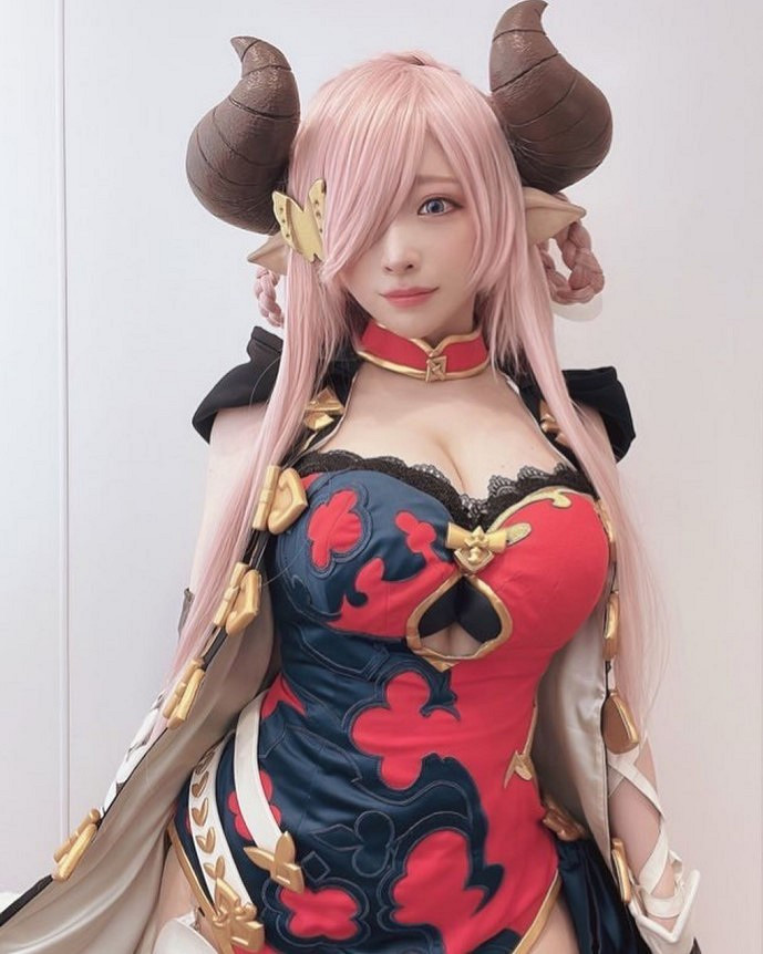 超還原！島國小姐姐COS《高達:水星的魔女》塞西莉亞