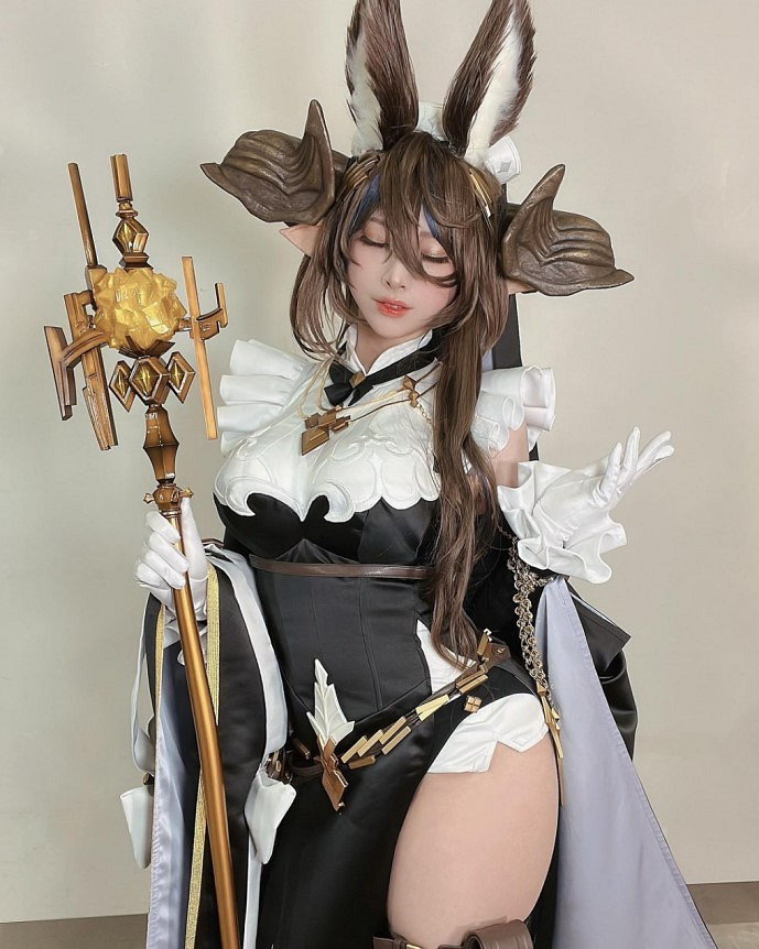 超還原！島國小姐姐COS《高達:水星的魔女》塞西莉亞