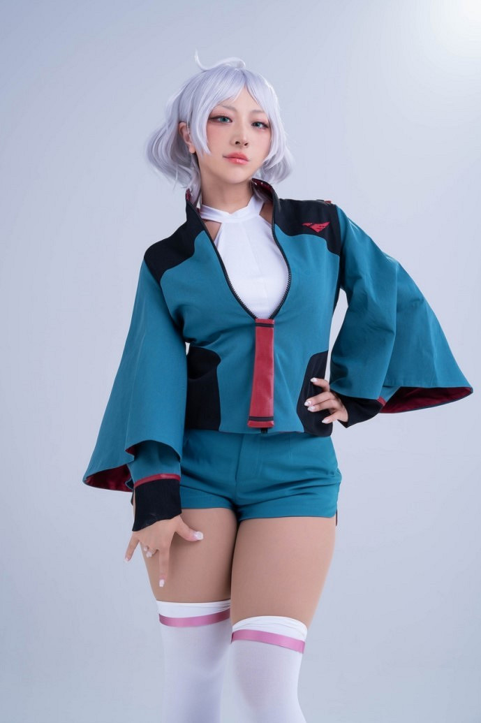 超還原！島國小姐姐COS《高達:水星的魔女》塞西莉亞