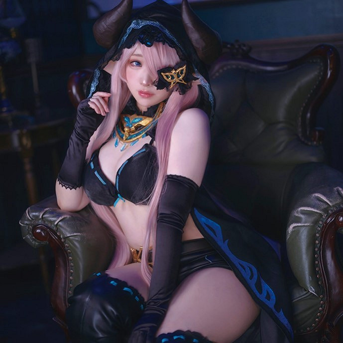 超還原！島國小姐姐COS《高達:水星的魔女》塞西莉亞