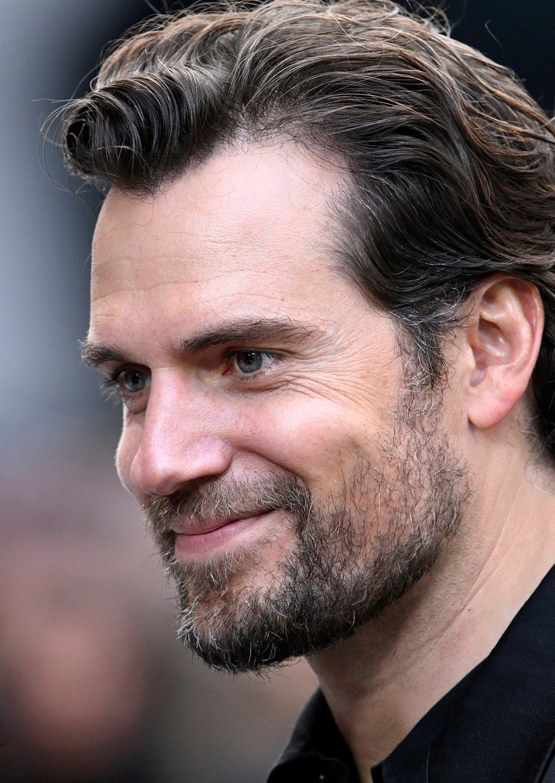 亨利·卡維爾亮相《巫師/獵魔士》第三季倫敦首映禮