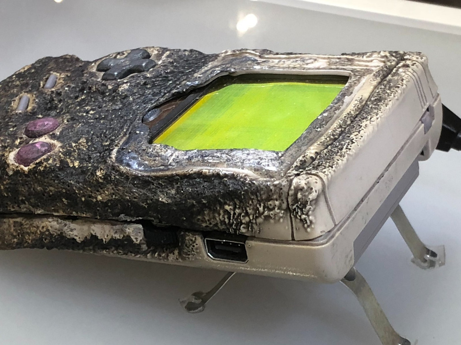 海灣戰爭戰損GB掌機已被任天堂收回 不再對外展出