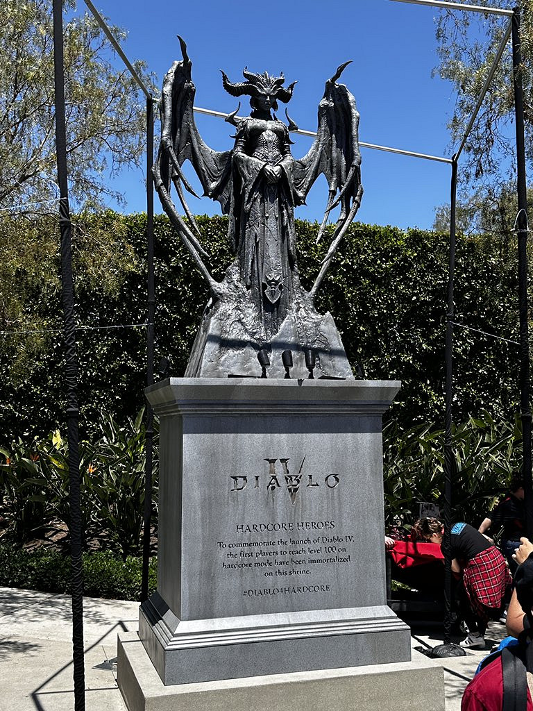 暴雪回應莉莉絲雕像競速玩家名字遺漏：未來會補全的