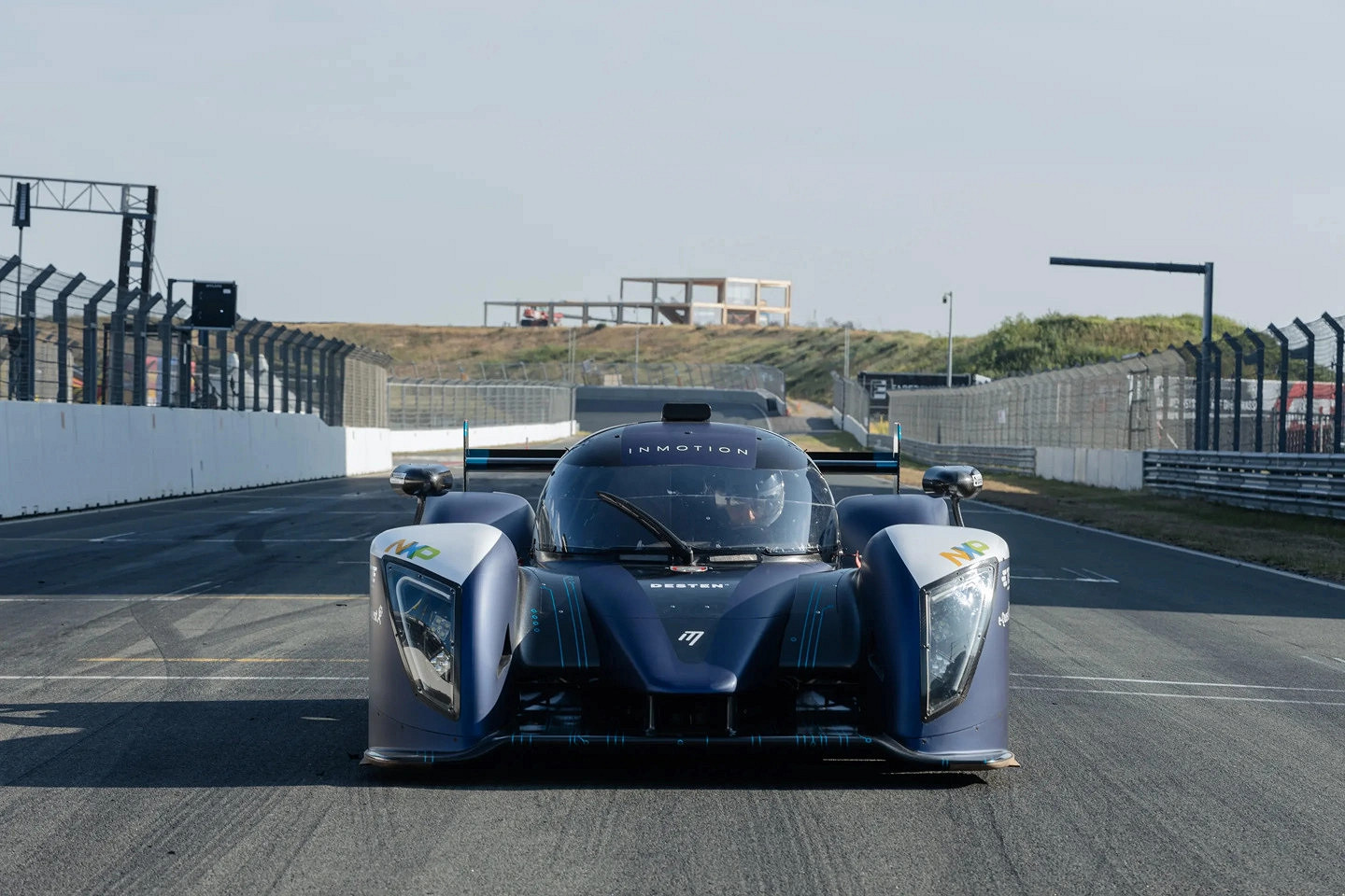 充電4分鐘續航250公里 荷蘭大學生研發出全新賽車電池