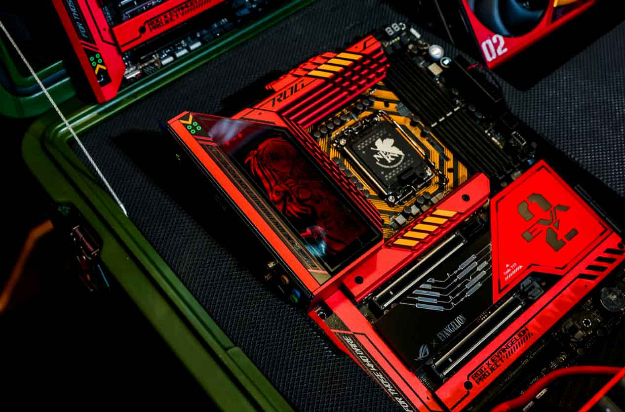 ROG x EVA聯名新品亮相BW 2023 神裝降臨,競化紀元 ROG x EVA聯名新品亮相BW 2023 神裝降臨,競化紀元