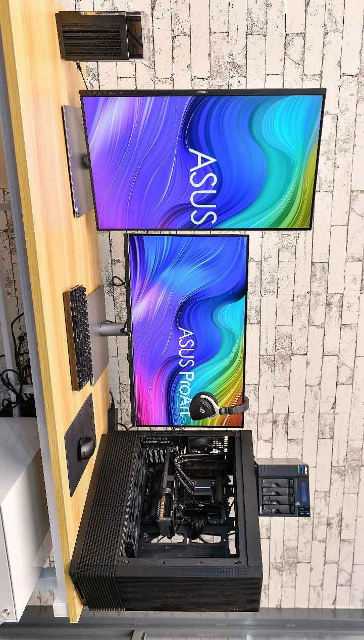 ROG x EVA聯名新品亮相BW 2023 神裝降臨,競化紀元 ROG x EVA聯名新品亮相BW 2023 神裝降臨,競化紀元