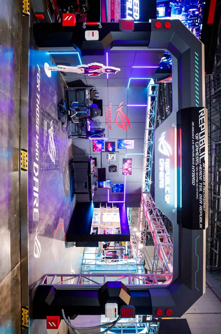 ROG x EVA聯名新品亮相BW 2023 神裝降臨,競化紀元 ROG x EVA聯名新品亮相BW 2023 神裝降臨,競化紀元