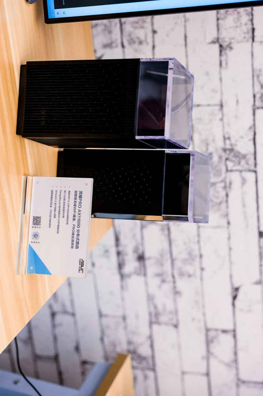 ROG x EVA聯名新品亮相BW 2023 神裝降臨,競化紀元 ROG x EVA聯名新品亮相BW 2023 神裝降臨,競化紀元