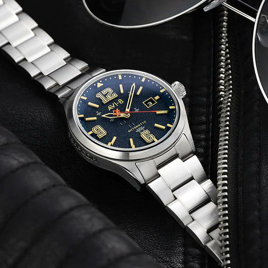 卡普空經典街機飛行射擊遊戲《1942》推出聯名款手表