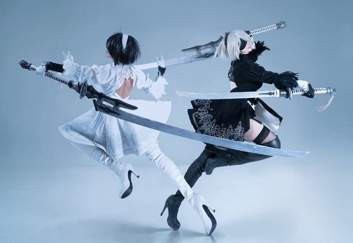 島國美女COS《尼爾》2B小姐姐 歐派大長腿超還原！