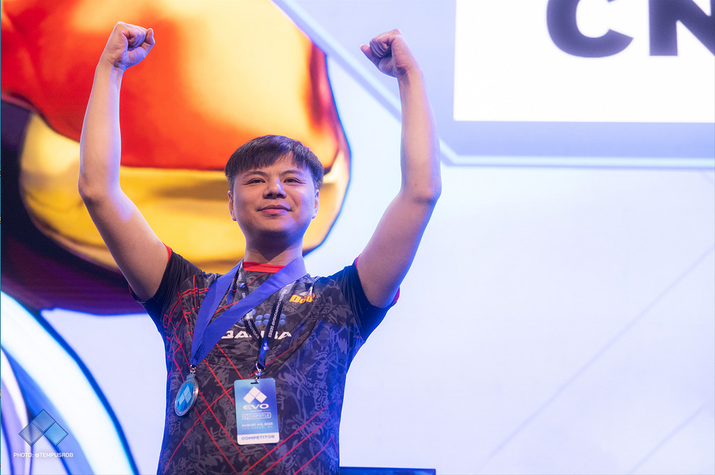 “王者歸來”！EVO 2023《格鬥天王15》中國選手小孩奪冠