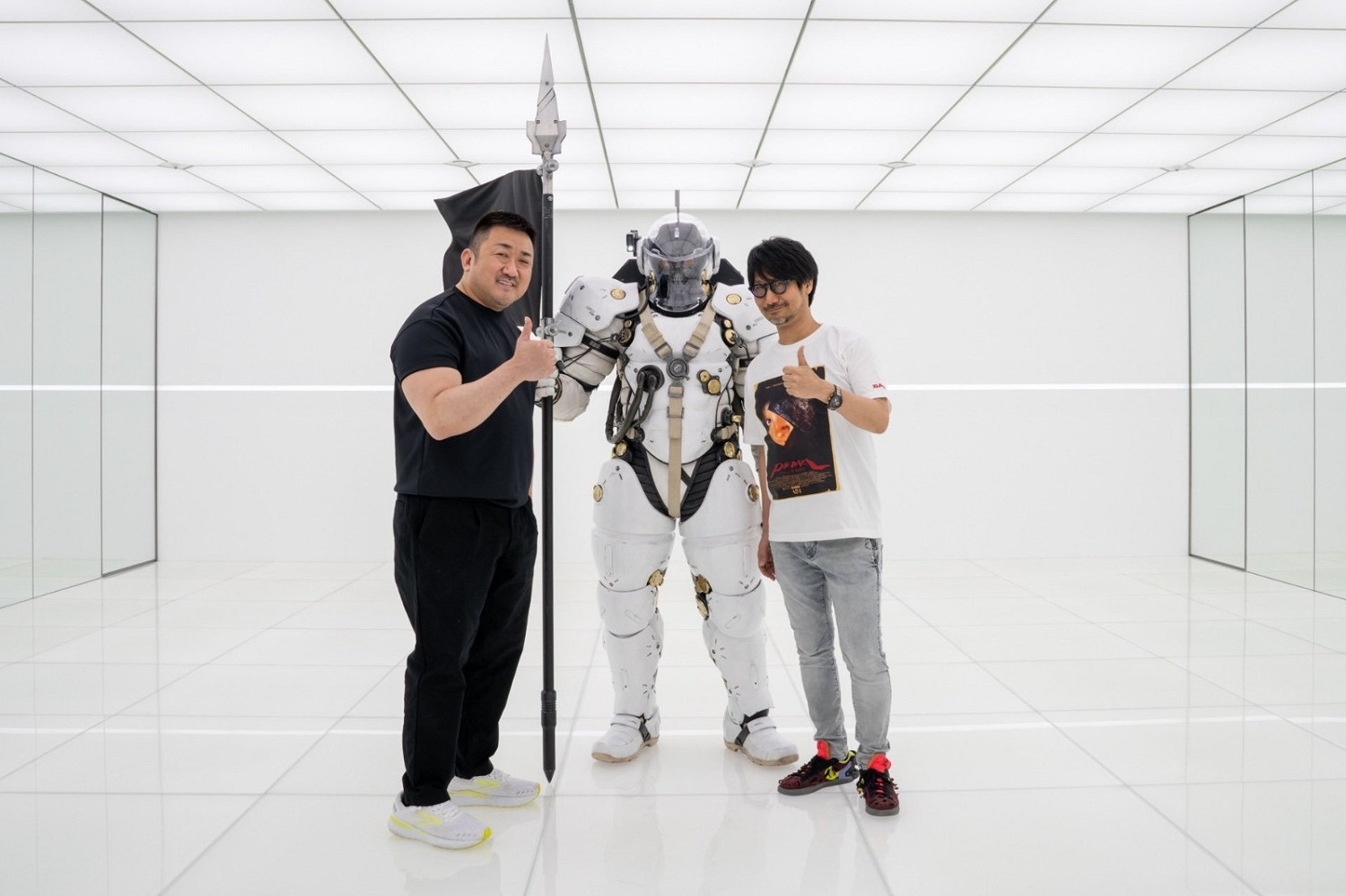 韓裔演員馬東錫訪問前《人中之龍》製作人名越稔洋的工作室