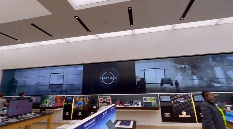 微軟實體店《星空》廣告展示 橫跨整面牆十分壯觀! 微軟實體店《星空》廣告展示 橫跨整面牆十分壯觀!