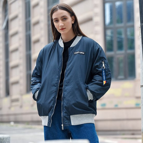 《星空》主題夾克中國開賣!限量發售竟只賣729元 《星空》主題夾克中國開賣!限量發售竟只賣729元