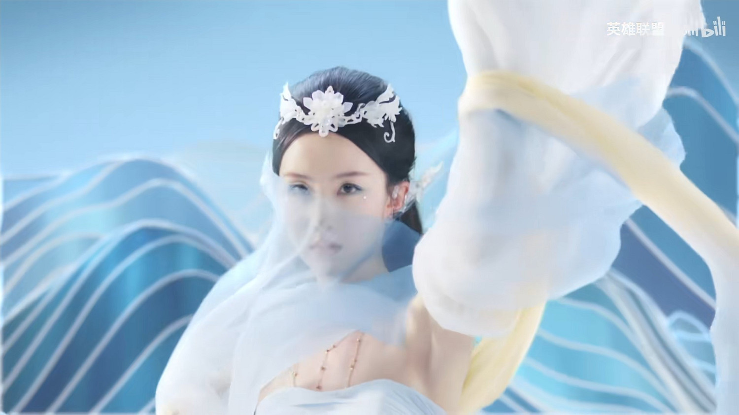 陳都靈成《英雄聯盟》代言人 和玉劍美人一起劍舞峽谷