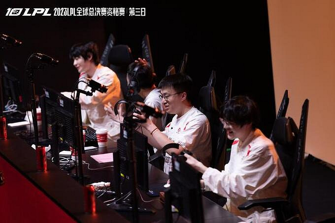 《英雄聯盟》S13全球總決賽中國隊伍介紹