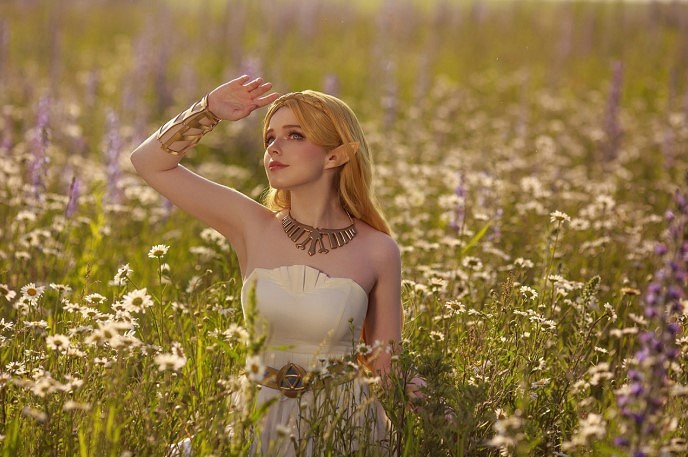 俄國小姐姐COS《塞爾達》公主 妝容精致、身材誘人！