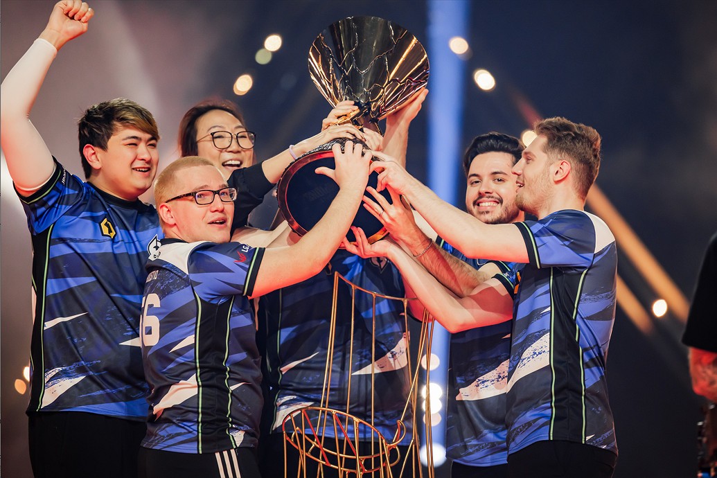 天才反派 戰至終章!美洲賽區隊伍EG奪得2023《不屈不撓契約》全球總冠軍! 天才反派 戰至終章!美洲賽區隊伍EG奪得2023《不屈不撓契約》全球總冠軍!