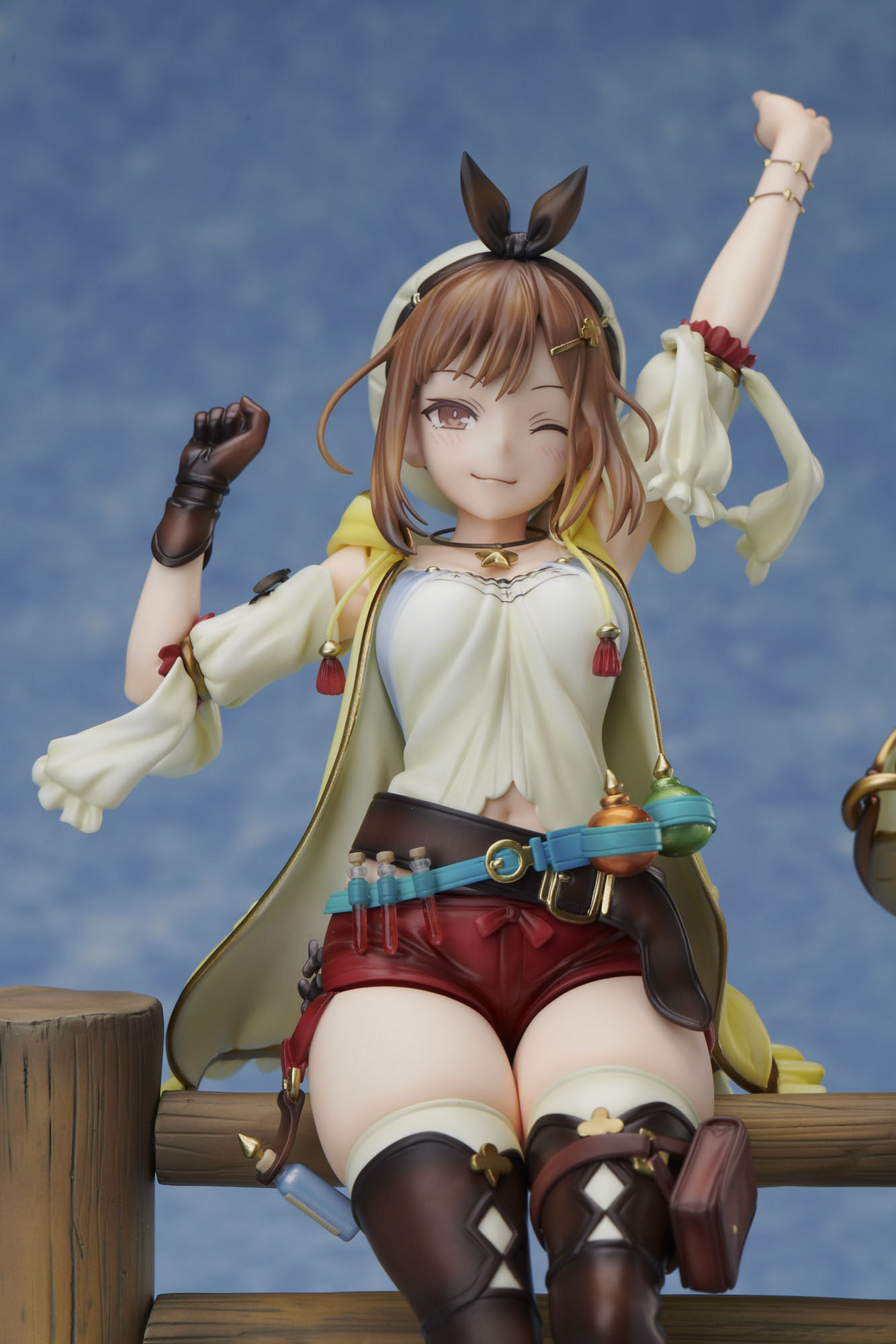 《萊莎的鍊金工坊》萊莎1/7比例手辦 新泳裝手辦公開