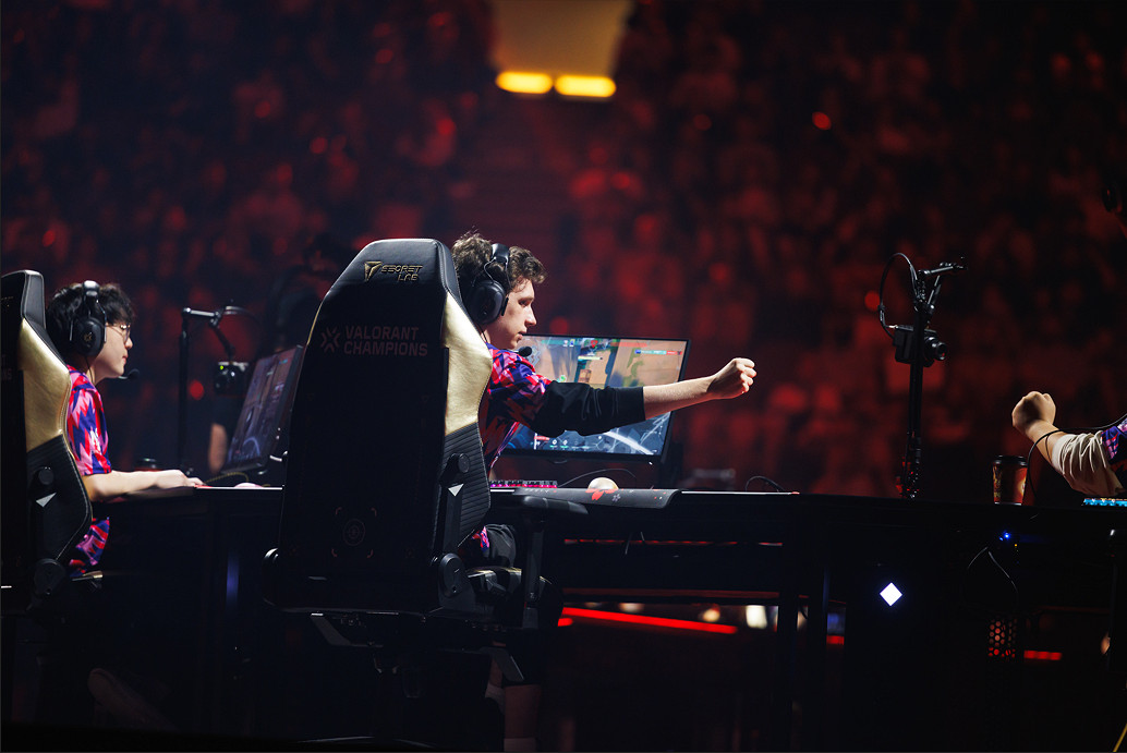 天才反派 戰至終章!美洲賽區隊伍EG奪得2023《不屈不撓契約》全球總冠軍! 天才反派 戰至終章!美洲賽區隊伍EG奪得2023《不屈不撓契約》全球總冠軍!