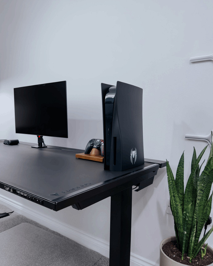 《漫威蜘蛛人2》PS5限定套裝實物圖 毒液小蟲相互糾纏