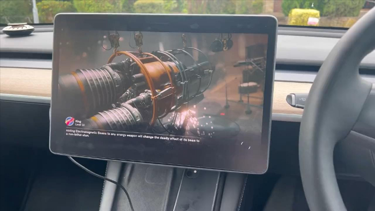 玩家用特斯拉電動車成功運行《星空》!效果居然還不錯 玩家用特斯拉電動車成功運行《星空》!效果居然還不錯