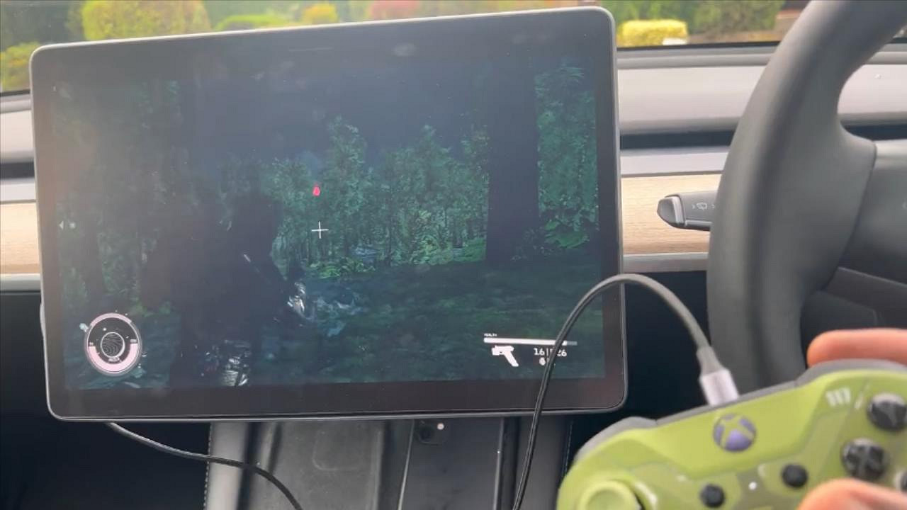 玩家用特斯拉電動車成功運行《星空》!效果居然還不錯 玩家用特斯拉電動車成功運行《星空》!效果居然還不錯