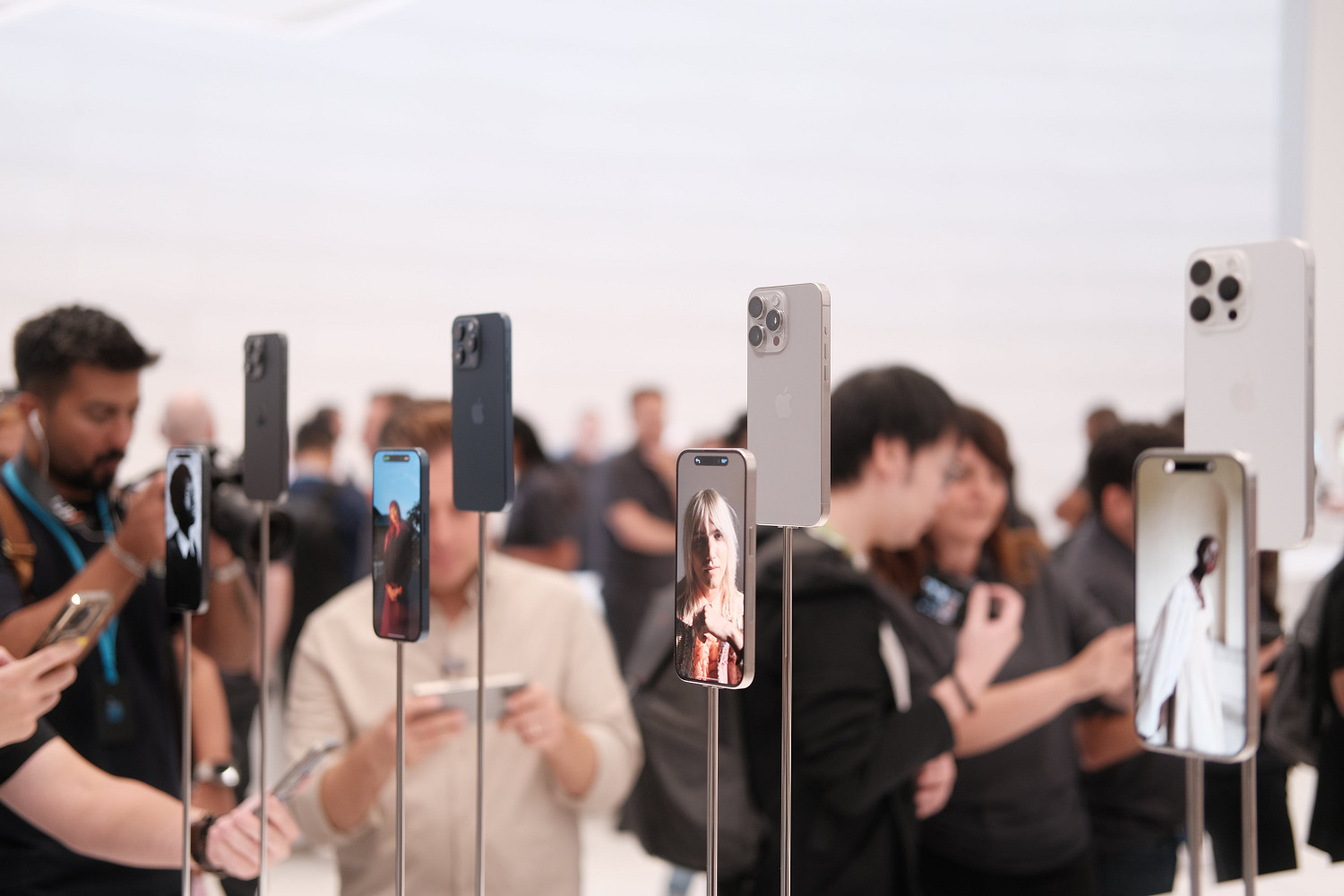 iPhone 15Pro可原生穩定30FPS運行《惡靈古堡8村莊》