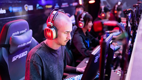 西伯利亞助力 地球小子杯玉麒麟CSGO 總決賽圓滿落幕 西伯利亞助力 地球小子杯玉麒麟CSGO 總決賽圓滿落幕