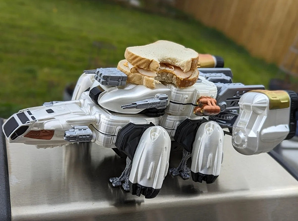 玩家3D打印《星空》邊境飛船:頂部的三明治很有靈性! 玩家3D打印《星空》邊境飛船:頂部的三明治很有靈性!