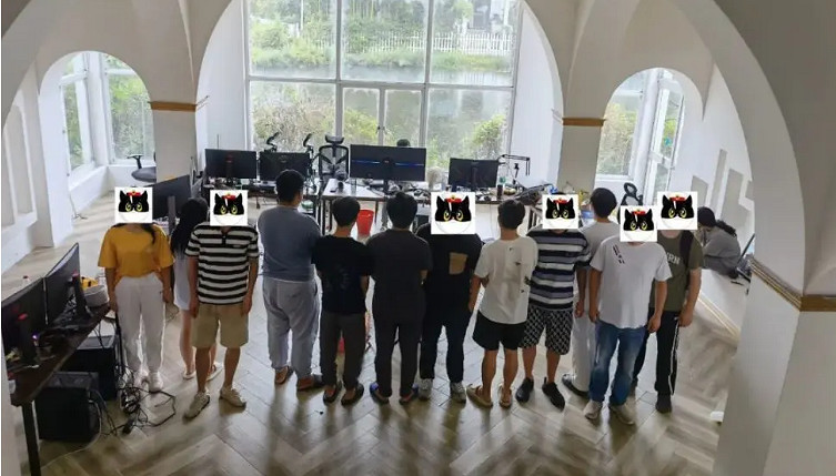 《不屈不撓契約》外掛拉閘！騰訊協助警方搗毀外掛團夥