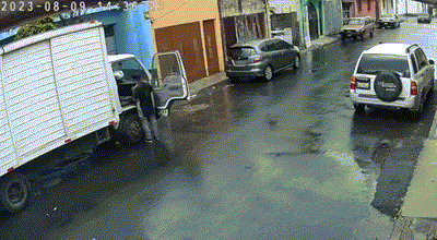 這絕對是隔壁老王吧 動圖 缺德地圖持續為您導航！