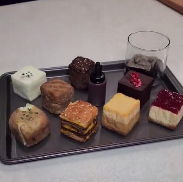 玩家親手製作《星空》"塊餐" 方形食物看起來還挺好吃 玩家親手製作《星空》"塊餐" 方形食物看起來還挺好吃