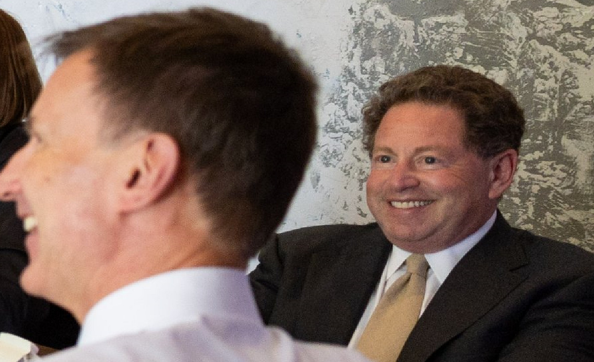 CMA批准微軟收購！考迪克會見英國財政大臣笑的很開心