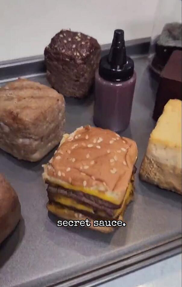 玩家親手製作《星空》"塊餐" 方形食物看起來還挺好吃 玩家親手製作《星空》"塊餐" 方形食物看起來還挺好吃