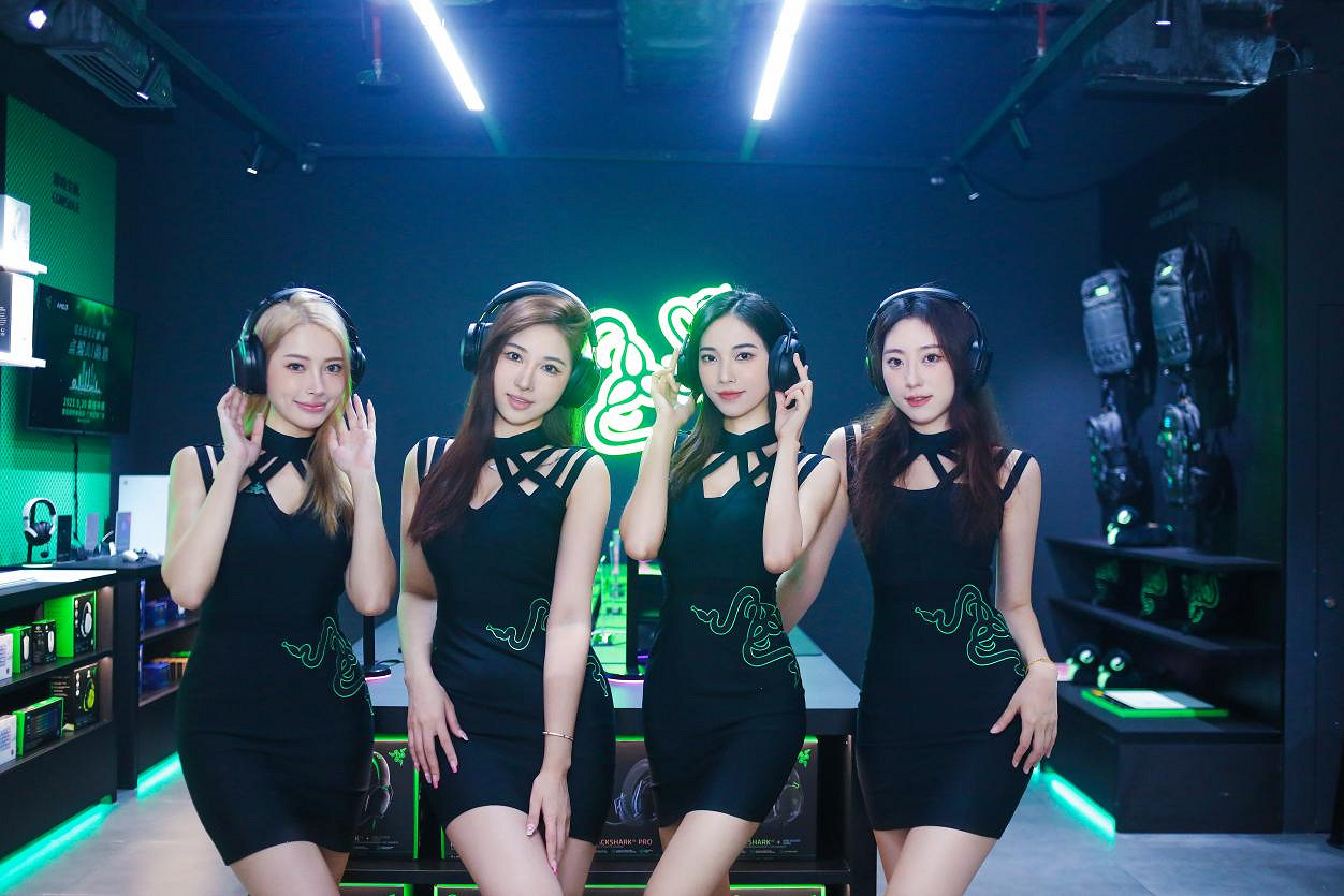 廣州玩家的雙節禮物 雷蛇授權體驗店盛大開業