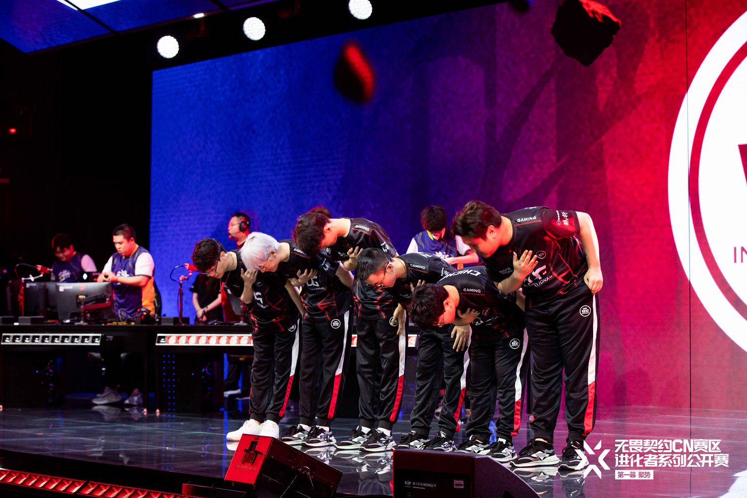 EDG奪得不屈不撓契約CN賽區進化者系列公開賽第一幕：聚勢冠軍