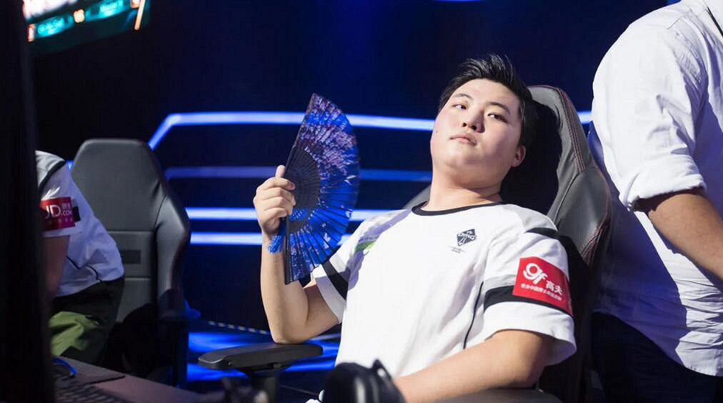 《英雄聯盟》uzi加入omg戰隊介紹