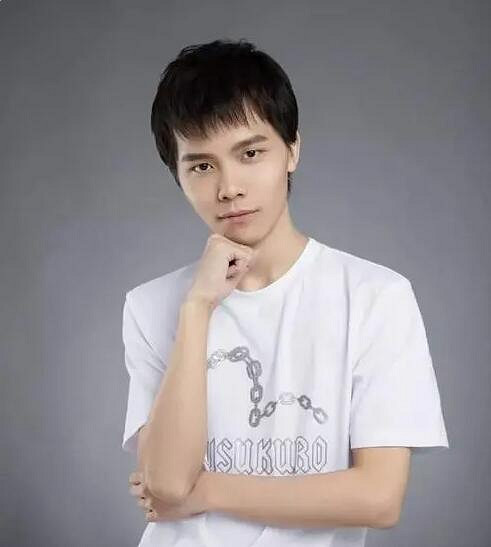 《英雄聯盟》lpl001到010選手一覽