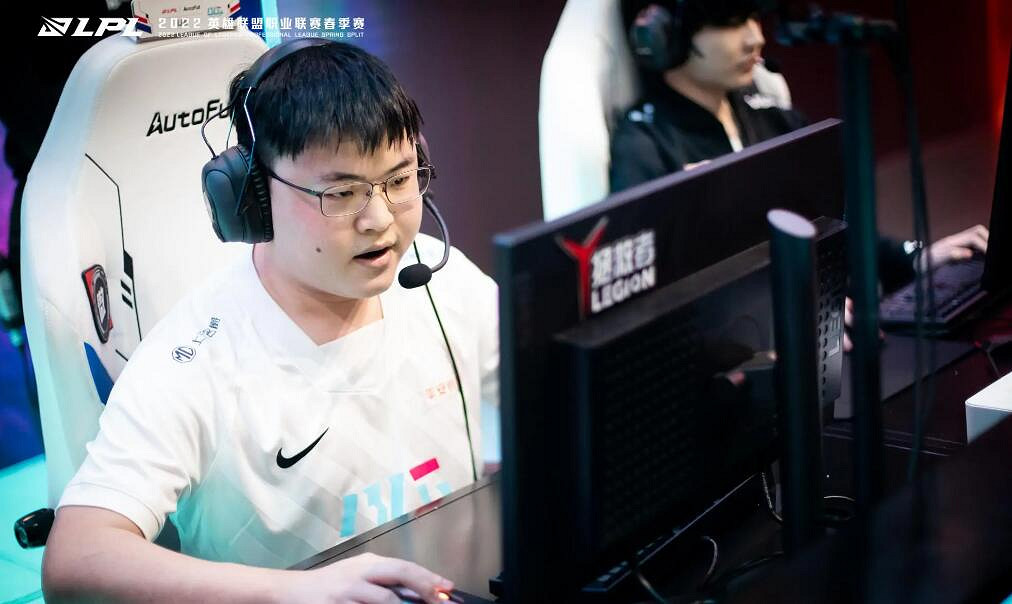 《英雄聯盟》uzi直播位置介紹