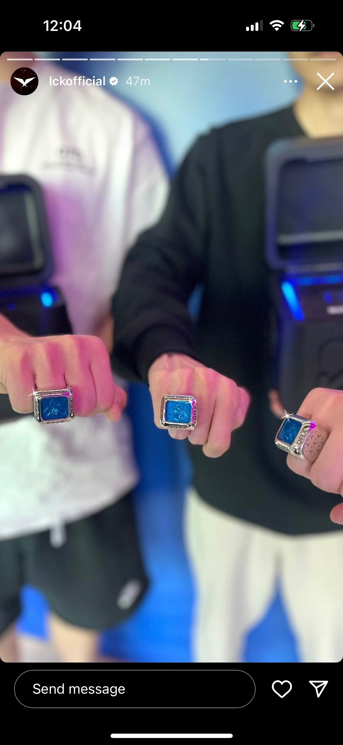 賽前先炫耀一波！《LOL》DRX隊員集體曬出S12冠軍戒指