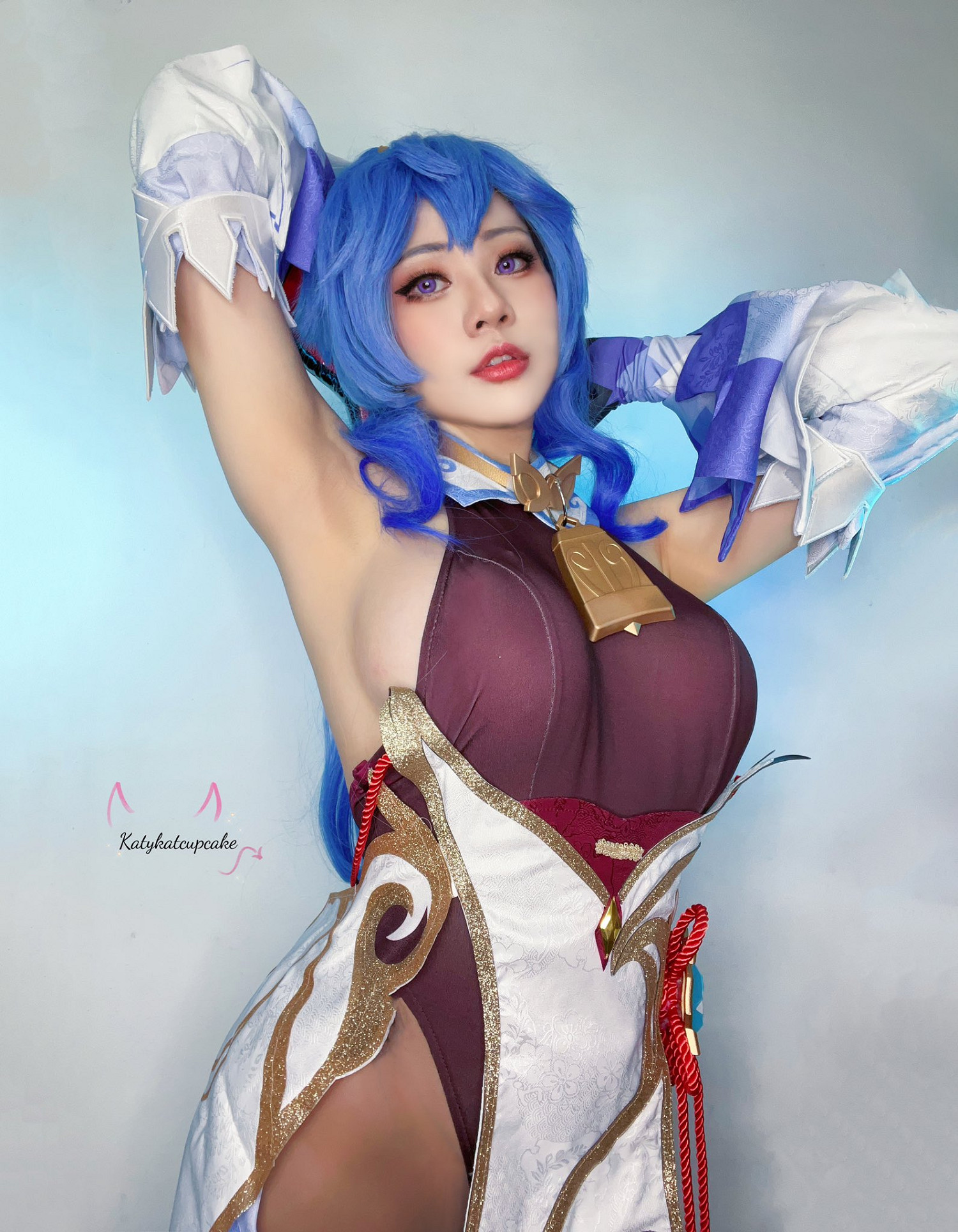 上衣怕不是要撐開!國外小姐姐COS《原神》性感甘雨 上衣怕不是要撐開!國外小姐姐COS《原神》性感甘雨