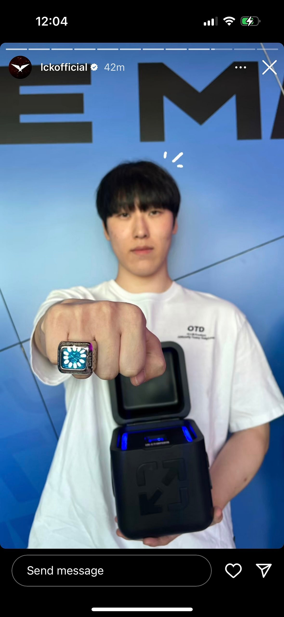 賽前先炫耀一波！《LOL》DRX隊員集體曬出S12冠軍戒指